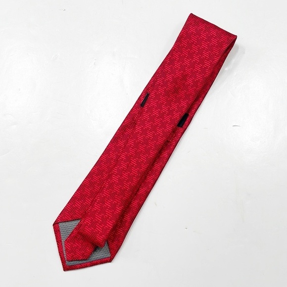 Nicole Miller geometric 100% silk standard tie - Picture 3 of 4